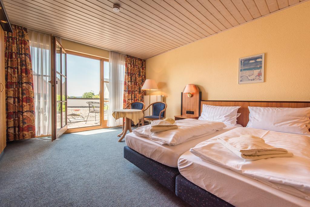Landhotel Und Gasthof Hirsch Huettenreute Hoßkirch المظهر الخارجي الصورة